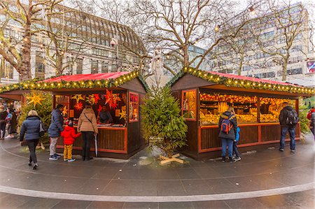 simsearch:841-06616870,k - Christmas Market Stalls and William Shakespeare Fountain in Leicester Square, London, England, United Kingdom, Europe Photographie de stock - Rights-Managed, Code: 841-09135433