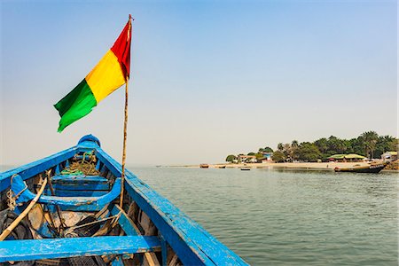 simsearch:841-08887341,k - Guinean flag on a boat, Conakry, Republic of Guinea, West Africa, Africa Fotografie stock - Rights-Managed, Codice: 841-09147396