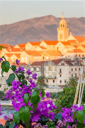 Elevated view to the old town of Korcula, Croatia, Europe Photographie de stock - Rights-Managed, Code: 841-09147623