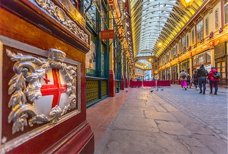 simsearch:841-06033407,k - View of interior of Leadenhall Market, The City, London, England, United Kingdom, Europe Photographie de stock - Rights-Managed, Code: 841-09147665