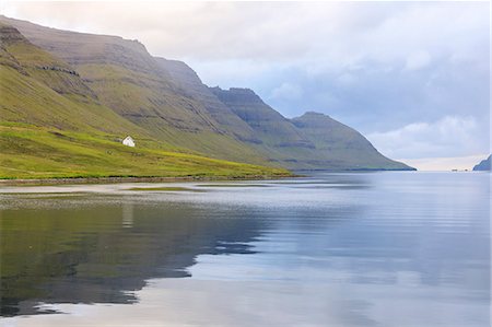 simsearch:6119-08062109,k - View of fjord towards sea from Norddepil, Bordoy island, Faroe Islands, Denmark, Europe Stockbilder - Lizenzpflichtiges, Bildnummer: 841-09155009