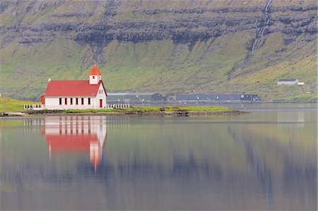 simsearch:841-09135194,k - Church in Hvannasund, Vidoy Island, Faroe Islands, Denmark, Europe Stockbilder - Lizenzpflichtiges, Bildnummer: 841-09155003