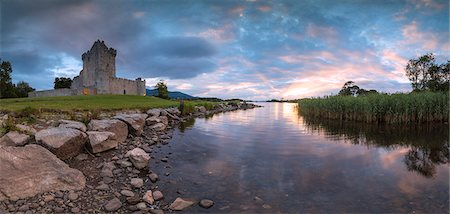 Panoramic of Ross Castle, Killarney National Park, County Kerry, Munster, Republic of Ireland, Europe Foto de stock - Con derechos protegidos, Código: 841-09163011