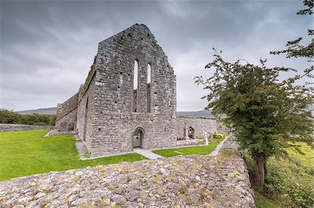 Corcomroe Abbey, The Burren, County Clare, Munster, Republic of Ireland, Europe Photographie de stock - Rights-Managed, Code: 841-09163035