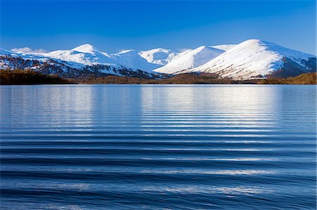 snowy mountain - Waves and mountains, Loch Lomond, Scotland, United Kingdom, Europe Stock Photo - Rights-Managed, Code: 841-09163101