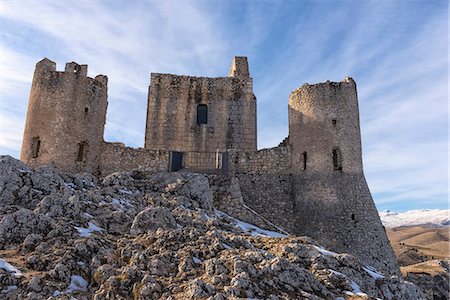 Rocca Calascio Castle, Gran Sasso e Monti della Laga National Park, Abruzzo, Italy, Europe Stock Photo - Rights-Managed, Code: 841-09163183