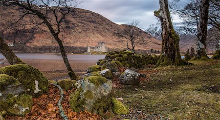 Kilchurn Castle, built in 15th century, a ruined structure at the northeastern end of Loch Awe, Argyll and Bute, Scotland, United Kingdom, Europe Foto de stock - Con derechos protegidos, Código: 841-09163248