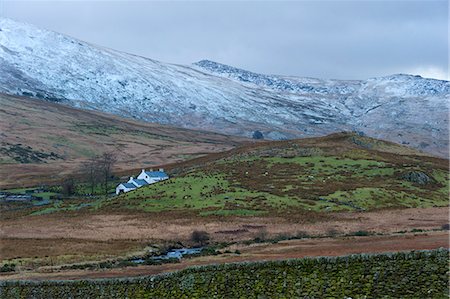 simsearch:862-03714216,k - Farmhouse in a wintry landscape in the Snowdonia National Park, Gwynedd, Wales, United Kingdom, Europe Foto de stock - Direito Controlado, Número: 841-09163256