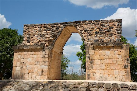 simsearch:6119-08269447,k - Mayan Ruins, Northern Arch, Oxkintok Archaeological Zone, 300 to 1050 AD, Yucatan, Mexico, North America Photographie de stock - Rights-Managed, Code: 841-09163264