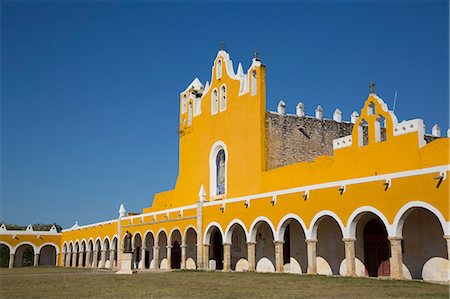 simsearch:841-08887341,k - Convent of San Antonio de Padua, completed 1561, Izamal, Yucatan, Mexico, North America Fotografie stock - Rights-Managed, Codice: 841-09163274