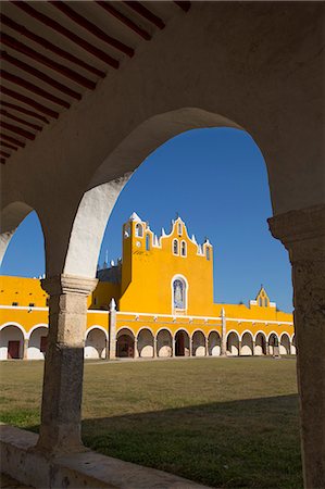 simsearch:841-09163168,k - Convent of San Antonio de Padua, completed 1561, Izamal, Yucatan, Mexico, North America Photographie de stock - Rights-Managed, Code: 841-09163272