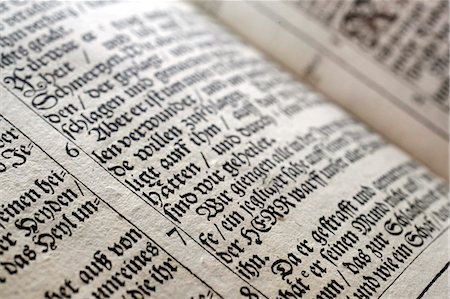 strasbourg - Martin Luther Bible, printed in 1698 in Frankfurt-am-Main, Strasbourg, Alsace, France, Europe Foto de stock - Con derechos protegidos, Código: 841-09163339