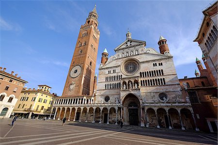 simsearch:841-09255862,k - Cremona Cathedral, and Torrazzo bell tower, Cremona, Lombardy, Italy, Europe Photographie de stock - Rights-Managed, Code: 841-09163445