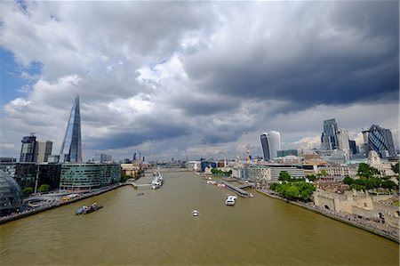 View of London and River Thames from Tower Bridge, London, England, United Kingdom, Europe Fotografie stock - Rights-Managed, Codice: 841-09163476