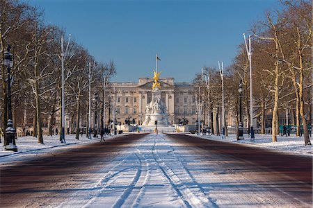The Mall and Buckingham Palace in the snow, London, England, United Kingdom, Europe Foto de stock - Con derechos protegidos, Código: 841-09163485