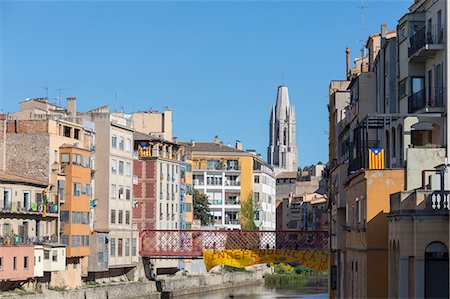 Eiffel Bridge with Basilica of Sant Feliu in the background, Girona, Catalonia, Spain, Europe Stock Photo - Rights-Managed, Code: 841-09174561