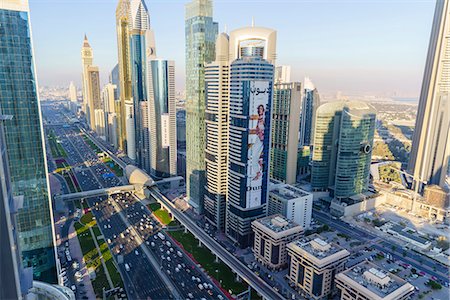 simsearch:841-09174663,k - Skyscrapers along Sheikh Zayed Road, Financial Centre, Dubai, United Arab Emirates, Middle East Photographie de stock - Rights-Managed, Code: 841-09174612