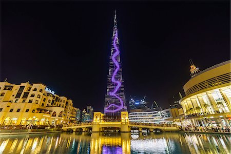 Burj Khalifa Light Show, Dubai Mall and Burj Khalifa Lake, Dubai, United Arab Emirates, Middle East Stock Photo - Rights-Managed, Code: 841-09174627