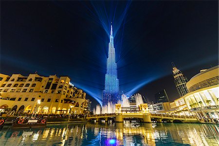 simsearch:841-09174617,k - Burj Khalifa Light and Laser Show, Dubai Mall and Burj Khalifa Lake, Dubai, United Arab Emirates, Middle East Stock Photo - Rights-Managed, Code: 841-09174657