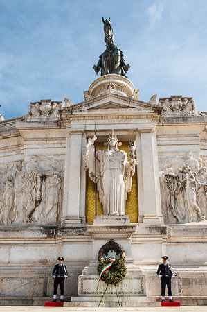 Guards outside the Altare della Patria in the Piazza Venezia, Central Rome, Lazio, Italy, Europe Stock Photo - Rights-Managed, Code: 841-09183474