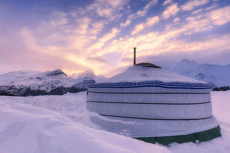 parc ela - Winter sunset at Mongolian tent at Alp Flix, Sur, Surses, Parc Ela, Region of Albula, Canton of Graubunden, Switzerland, Europe Photographie de stock - Rights-Managed, Code: 841-09183647