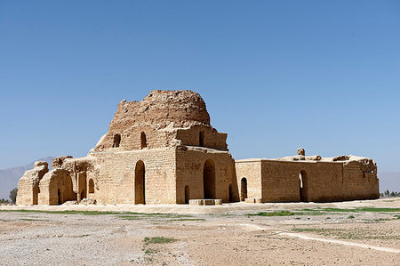 simsearch:841-09194556,k - The Sarvestan Palace built by the Sasanian king Bahramgur, 5th century, Sarvestan, Fars, Iran, Middle East Foto de stock - Con derechos protegidos, Código: 841-09194545