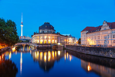 Spree River, Baroque style Bode Museum by Ernst von Ihne 1904, Museum Island, UNESCO World Heritage Site, Berlin, Brandenburg, Germany, Europe Photographie de stock - Rights-Managed, Code: 841-09194599