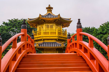 symmetrisch - The pagoda at the Chi Lin Nunnery and Nan Lian Garden, Kowloon, Hong Kong, China, Asia Stockbilder - Lizenzpflichtiges, Bildnummer: 841-09194743