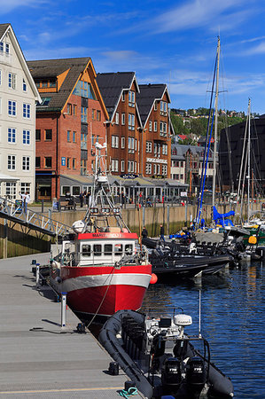 Port, Tromso City, Tromsoya Island, Troms County, Norway, Scandinavia, Europe Photographie de stock - Rights-Managed, Code: 841-09204220