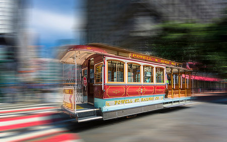simsearch:841-09194357,k - Fast moving cable car in San Francisco, California, United States of America, North America Photographie de stock - Rights-Managed, Code: 841-09204978