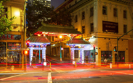 simsearch:841-09204979,k - Dragon's Gate and car trail lights at night, Chinatown, San Francisco, California, United States of America, North America Stock Photo - Rights-Managed, Code: 841-09204992