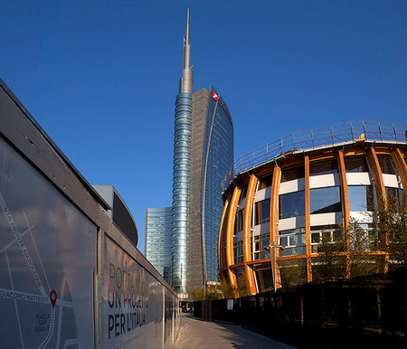 simsearch:841-09205160,k - Unicredit Pavillon, Porta Nuova district, Milan, Lombardy, Italy, Europe Photographie de stock - Rights-Managed, Code: 841-09205168