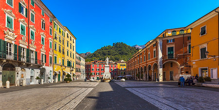 simsearch:841-09205420,k - Piazza Alberica, Carrara, Tuscany, Italy, Europe Stock Photo - Rights-Managed, Code: 841-09205269