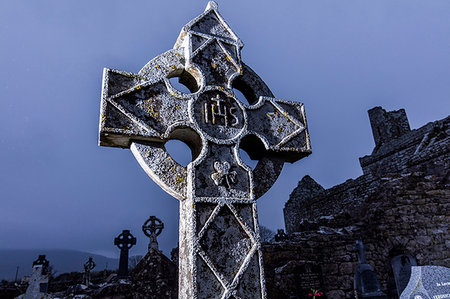 Corcomroe Abbey, The Burren, County Clare, Munster, Republic of Ireland, Europe Photographie de stock - Rights-Managed, Code: 841-09205311