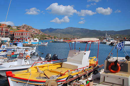 simsearch:841-09205294,k - The port of Molivos, Lesvos Island, Greek Islands, Greece, Europe Foto de stock - Con derechos protegidos, Código: 841-09205355
