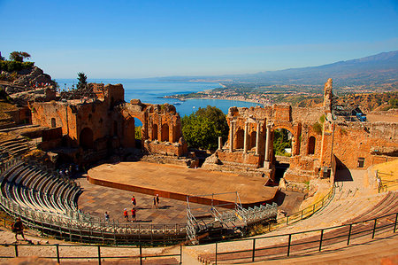 simsearch:841-09205420,k - Teatro Greco (Greek Theatre), Taormina, Sicily, Italy, Europe Photographie de stock - Rights-Managed, Code: 841-09205375