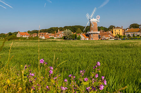 simsearch:841-09205433,k - View of Cley Windmill on a summer day, Cley Village, Norfolk, England, United Kingdom, Europe Stock Photo - Rights-Managed, Code: 841-09205474