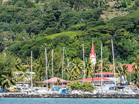 simsearch:6119-09127120,k - The harbor in the town of Uturoa on the island of Raiatea, Society Islands, French Polynesia, South Pacific, Pacific Photographie de stock - Rights-Managed, Code: 841-09229486