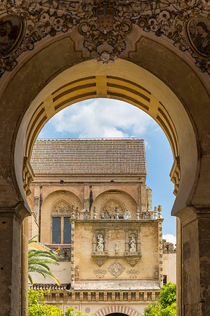 simsearch:841-06340907,k - Part of the Mosque-Cathedral (Great Mosque of Cordoba) (Mezquita), UNESCO World Heritage Site, seen from an entrance gate, Cordoba, Andalusia, Spain, Europe Fotografie stock - Rights-Managed, Codice: 841-09229692