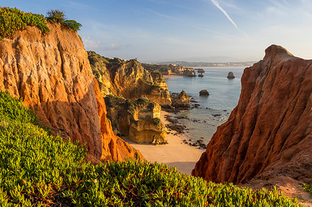 simsearch:841-08542482,k - Cliffs at Camilo Beach, Lagos, Algarve, Portugal, Europe Foto de stock - Con derechos protegidos, Código: 841-09229813