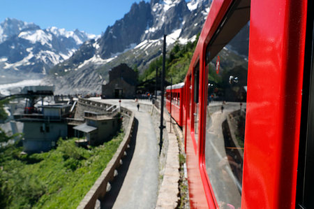 simsearch:841-08781863,k - Mont-Blanc massif in the French Alps, the Montenvers Railway from Chamonix to the Mer de Glace glacier, Haute Savoie, France, Europe Photographie de stock - Rights-Managed, Code: 841-09229988