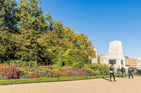 simsearch:841-02899385,k - St. James's Park, with the Guard's Memorial, in the background, London, England, United Kingdom, Europe Photographie de stock - Rights-Managed, Code: 841-09242183