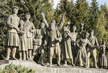 simsearch:841-06501271,k - Samjiyon Grand Monument, Mount Paekdu, North Korea, Asia Stock Photo - Rights-Managed, Code: 841-09242310