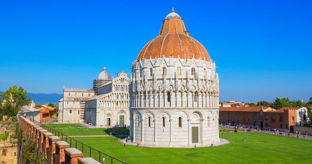 simsearch:841-09255862,k - Baptistery and Cathedral view from Pisa defensive walls, UNESCO World Heritage Site, Pisa, Tuscany, Italy, Europe Photographie de stock - Rights-Managed, Code: 841-09242396