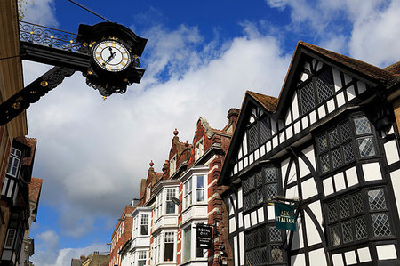 simsearch:841-09242423,k - Clock on High Street, Winchester, Hampshire, England, United Kingdom, Europe Stock Photo - Rights-Managed, Code: 841-09242424