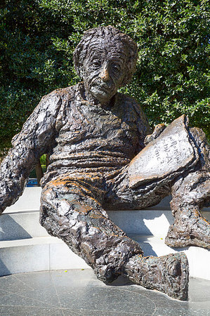 simsearch:6119-07452959,k - Albert Einstein Memorial, Washington D.C., United States of America, North America Foto de stock - Direito Controlado, Número: 841-09242458