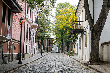 plovdiv - Cobbled streets in the old Town, Plovdiv, Bulgaria, Europe Photographie de stock - Rights-Managed, Code: 841-09255693