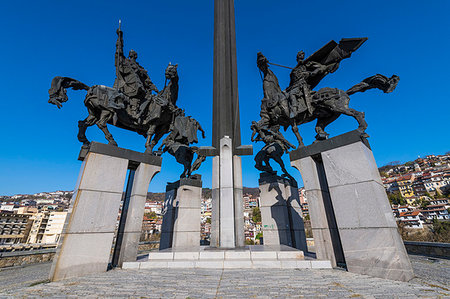 simsearch:841-09255744,k - The Monument of Asenevci, Veliko Tarnovo, Bulgaria, Europe Foto de stock - Con derechos protegidos, Código: 841-09255726