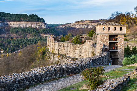 simsearch:841-09194601,k - Castle Tsarevets, Veliko Tarnovo, Bulgaria, Europe Foto de stock - Con derechos protegidos, Código: 841-09255723
