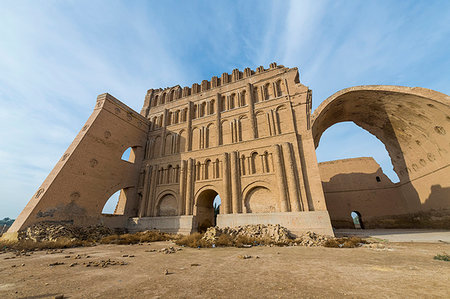 simsearch:6119-09238477,k - The ancient city of Ctesiphon with largest brick arch in the world, Ctesiphon, Iraq, Middle East Foto de stock - Con derechos protegidos, Código: 841-09255737